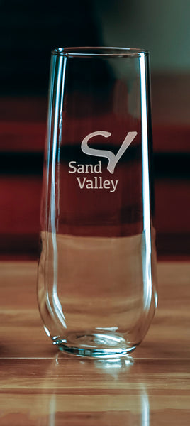 Bump'n Brew Koozie w/ Speaker – Sand Valley Golf Resort Shop